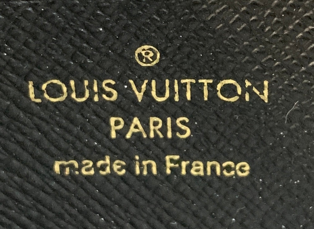 Avenue sling bag vs trio messenger bag? : r/Louisvuitton