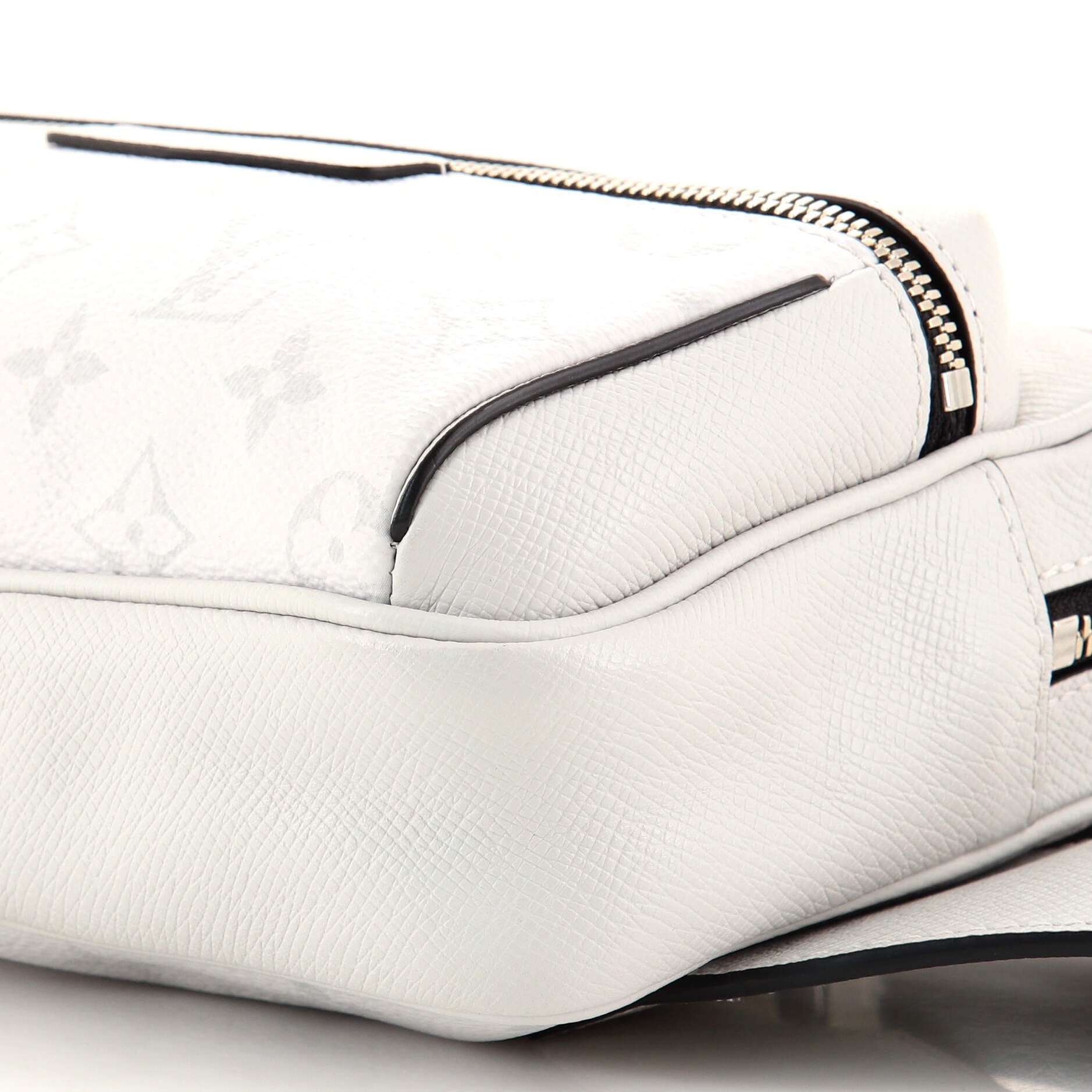 Louis Vuitton Outdoor Bumbag Monogram Antarctica Taiga White