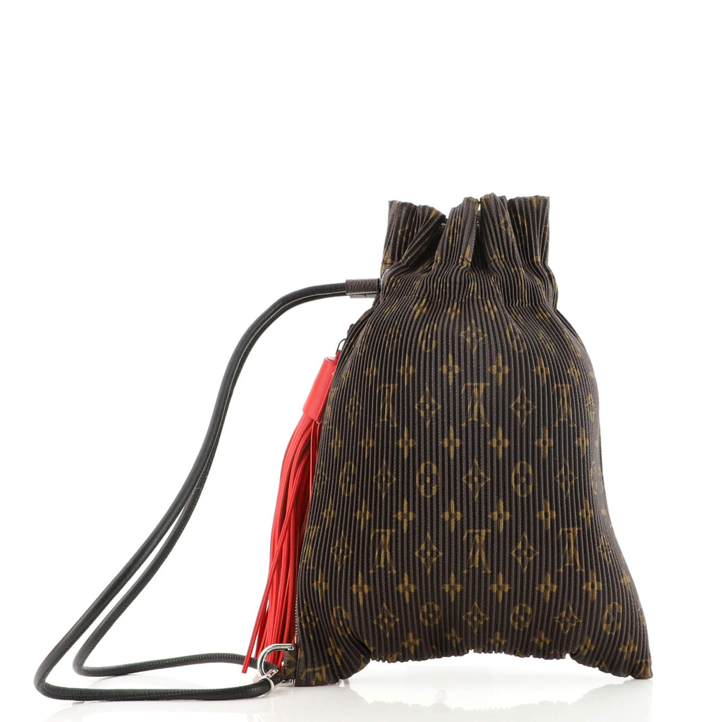 Louis Vuitton Explorer Shoulder Bag Pleated Monogram Canvas 4125447