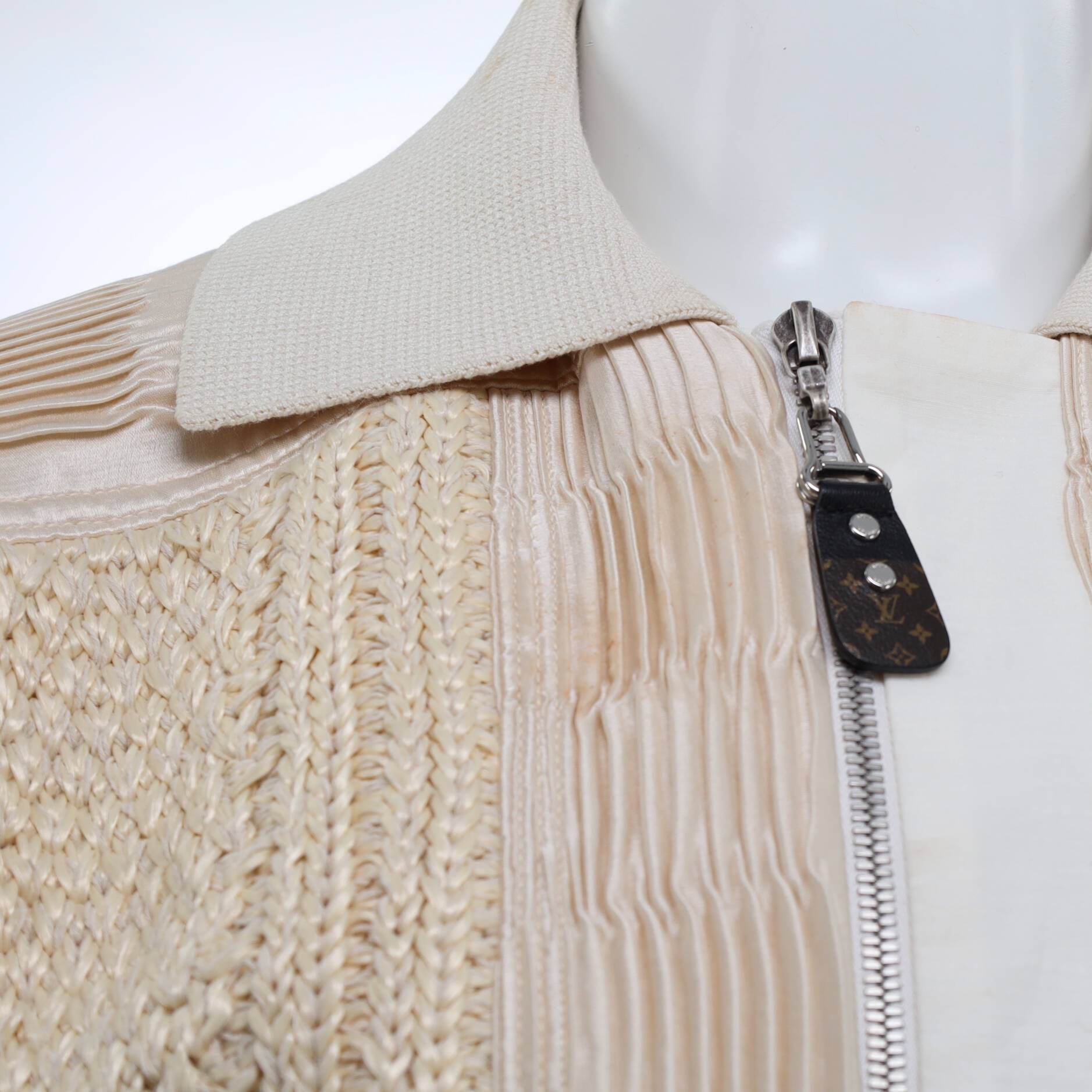 Louis Vuitton Damier Wool Zip-Through Cardigan IVORY. Size M0