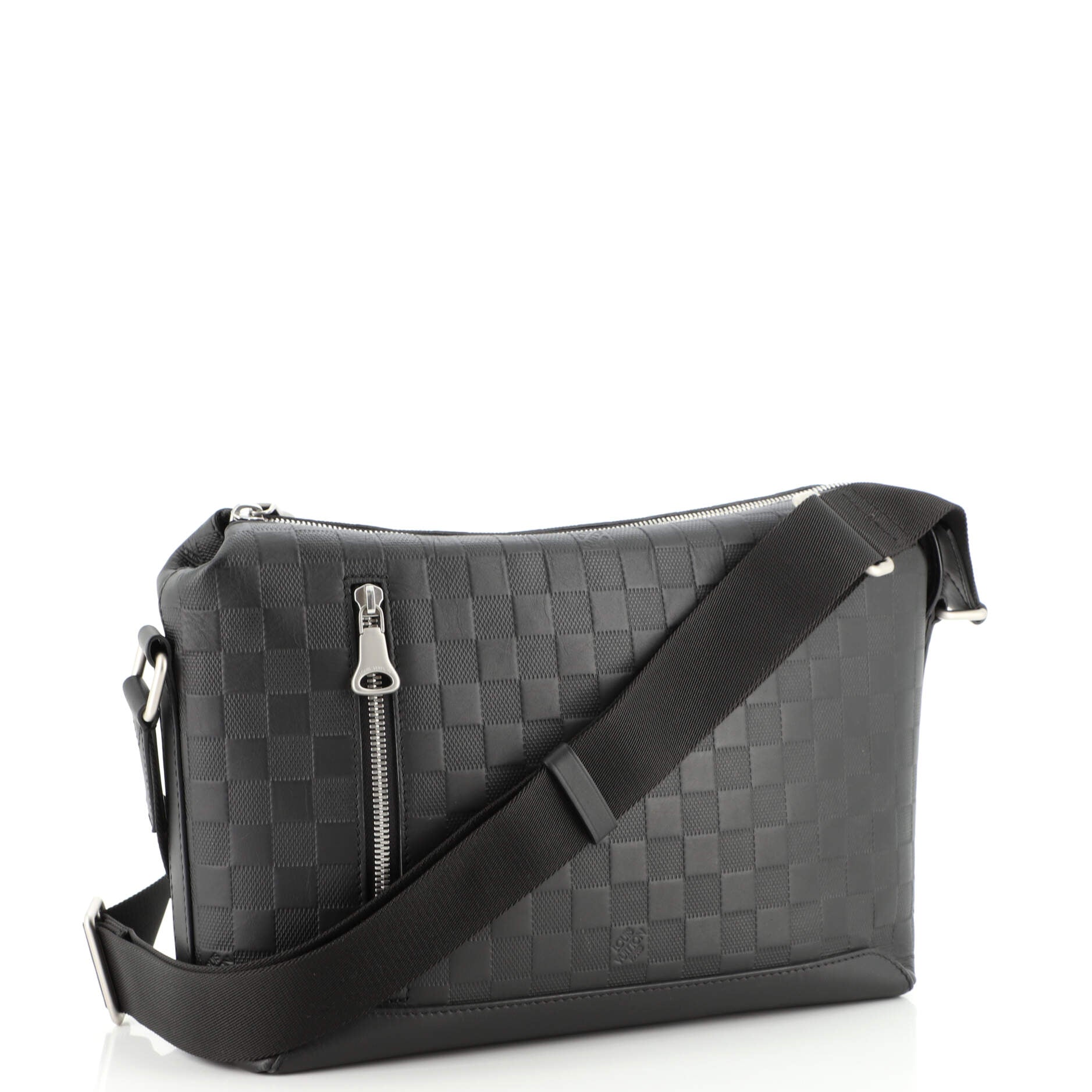 Discovery PM Backpack - Luxury Damier Infini Leather Black