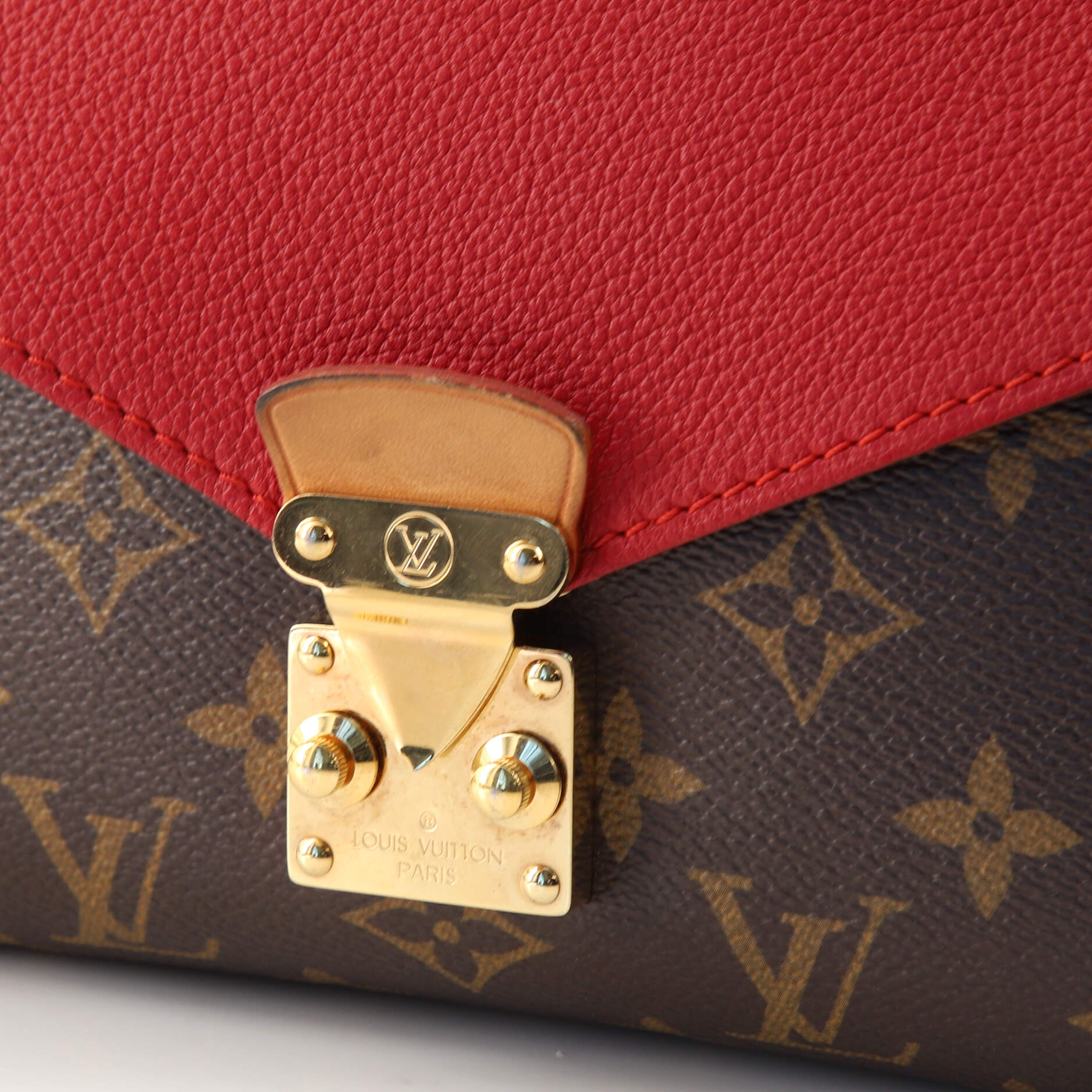 Louis Vuitton Safran Monogram Canvas Pallas Chain Bag Louis