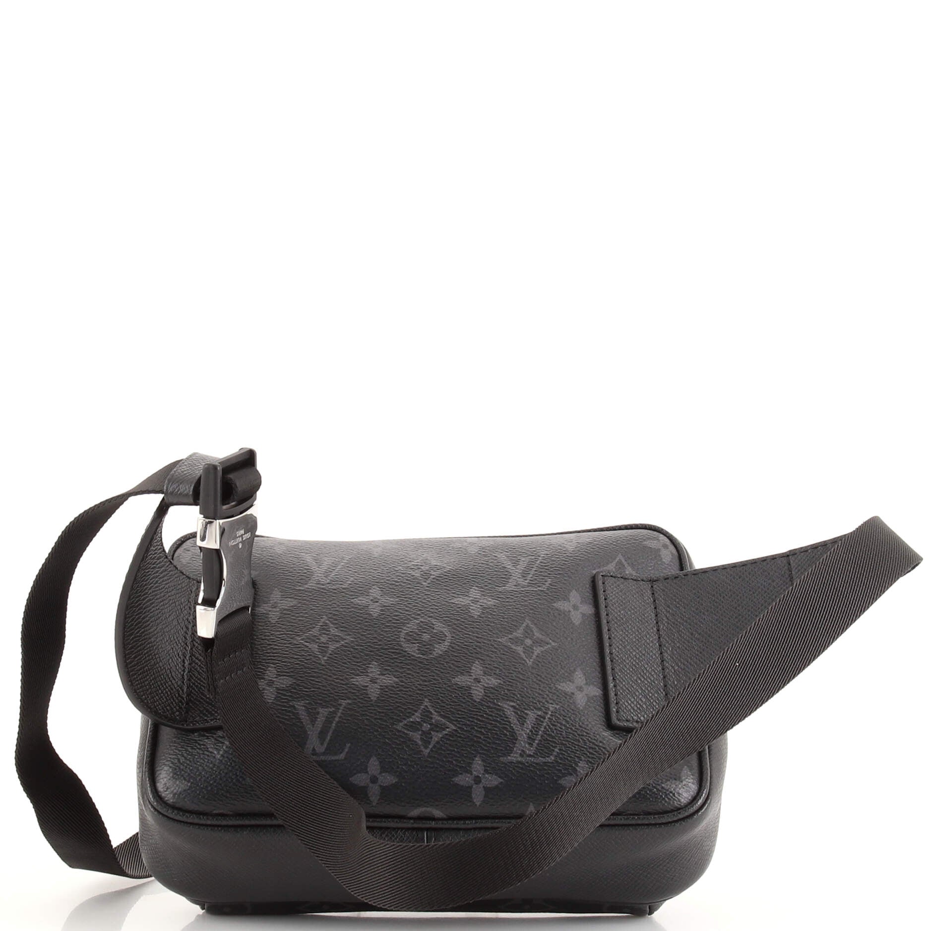 Louis Vuitton 2020 pre-owned Taiga Outdoor Messenger Bag - Farfetch