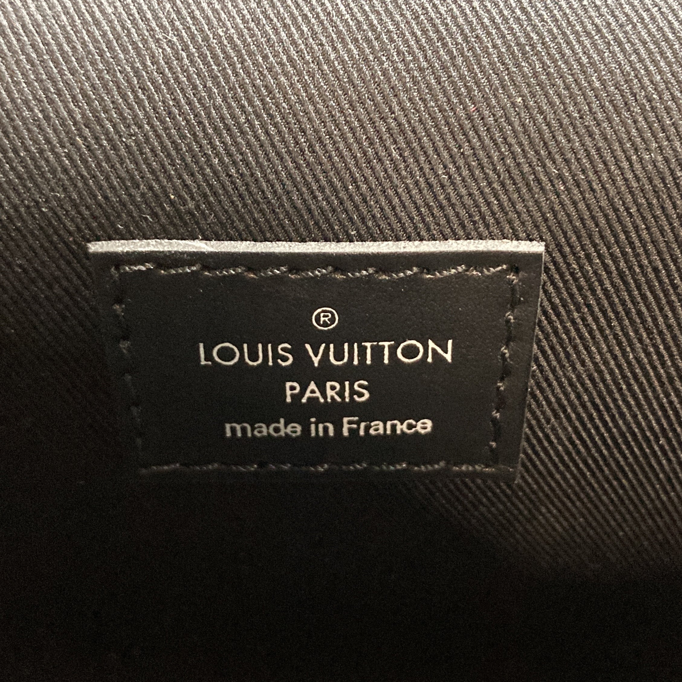 Louis Vuitton Steamer Wearable Wallet Graffiti Monogram Eclipse Canvas