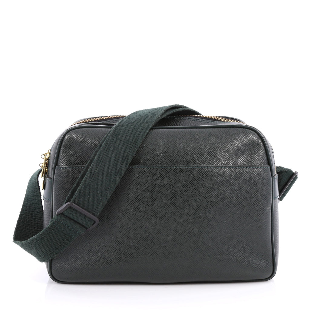 Buy Louis Vuitton Reporter Bag Taiga Leather PM Green 2070302 – Trendlee