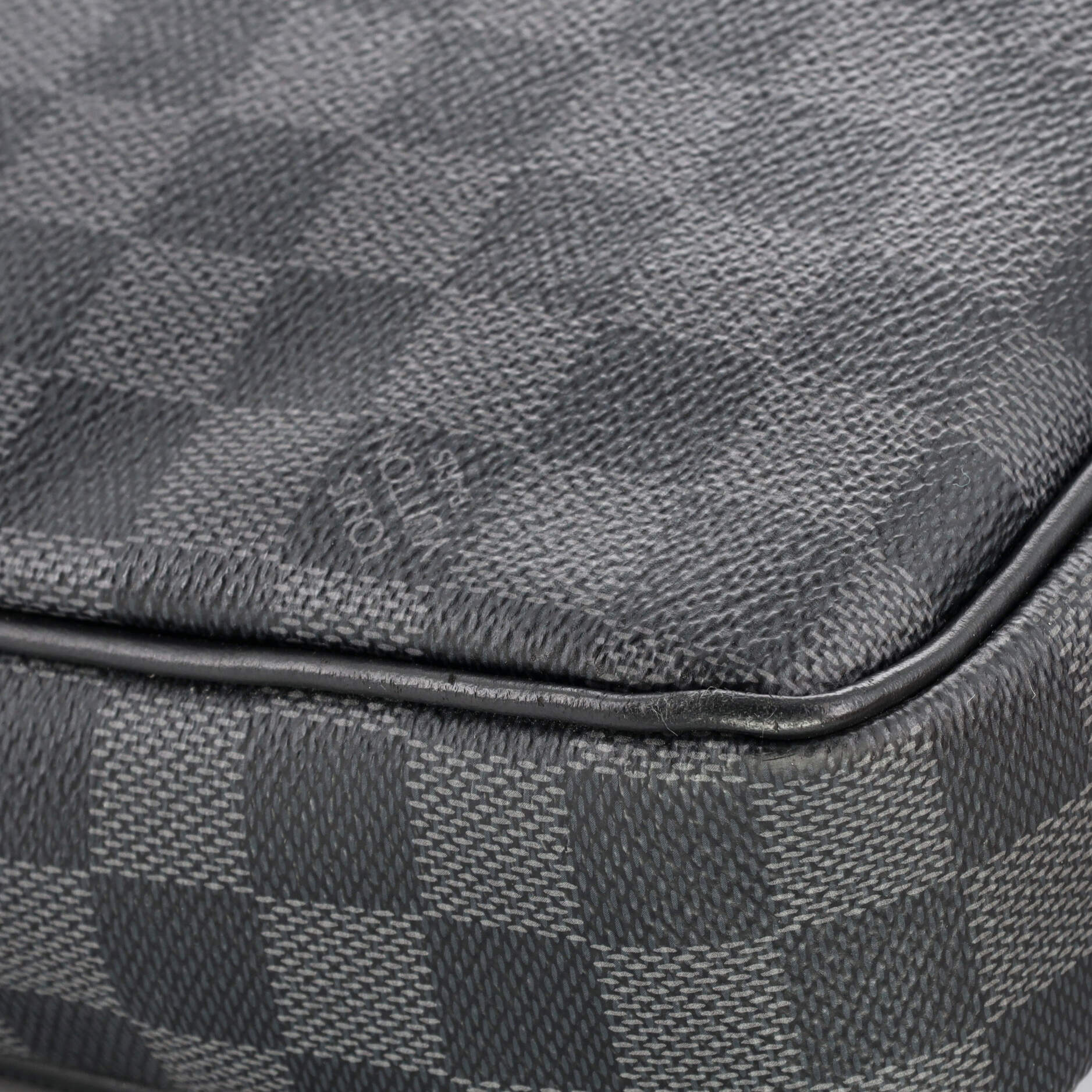 Louis Vuitton Laptop Sleeve Damier Graphite 13