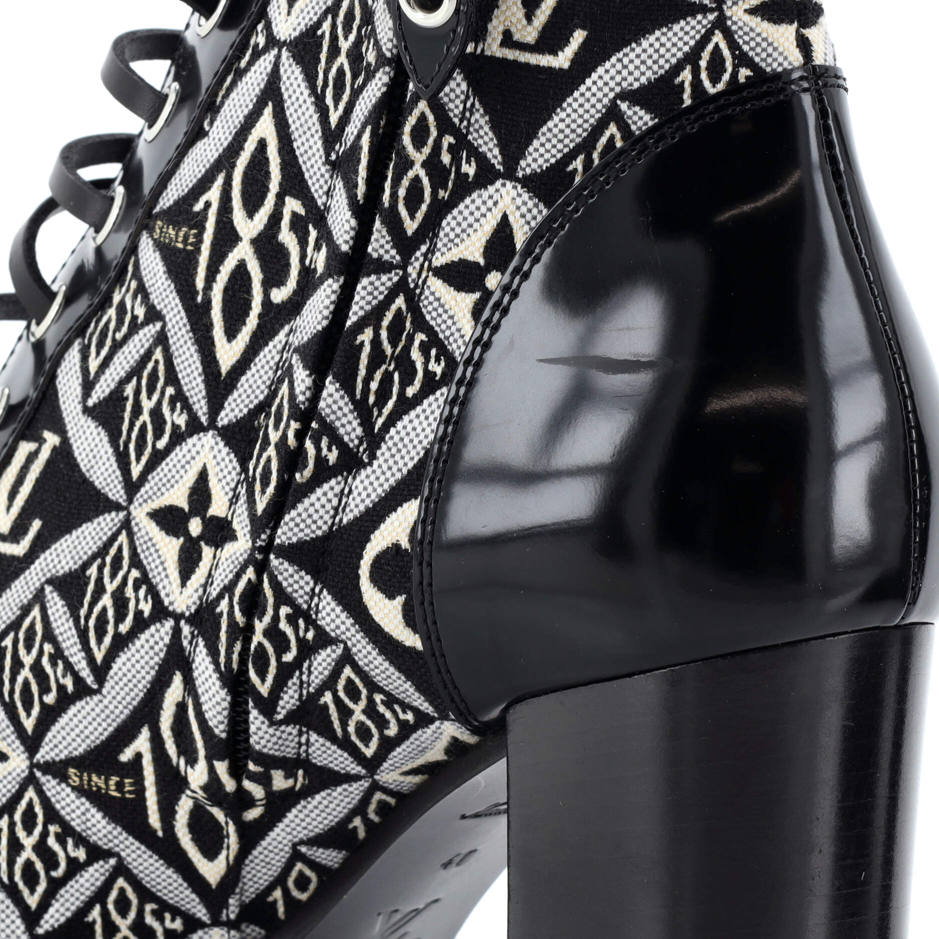 Louis Vuitton Star trail Patent leather Sandals 36.5 Black