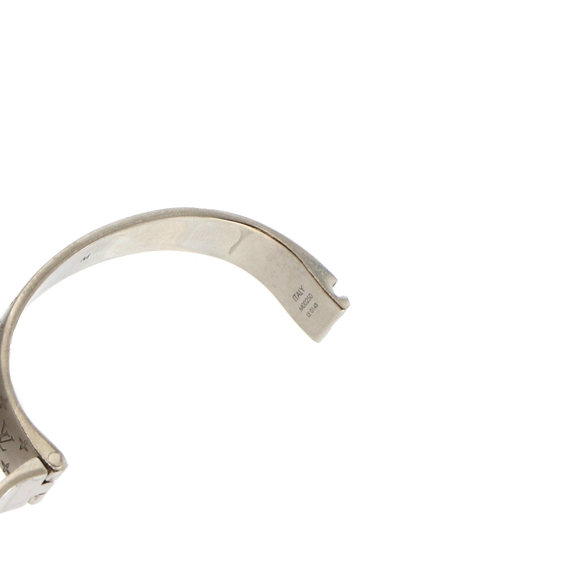 Louis Vuitton LV Space Bracelet M67417 Silvery Metal ref.982410 - Joli  Closet