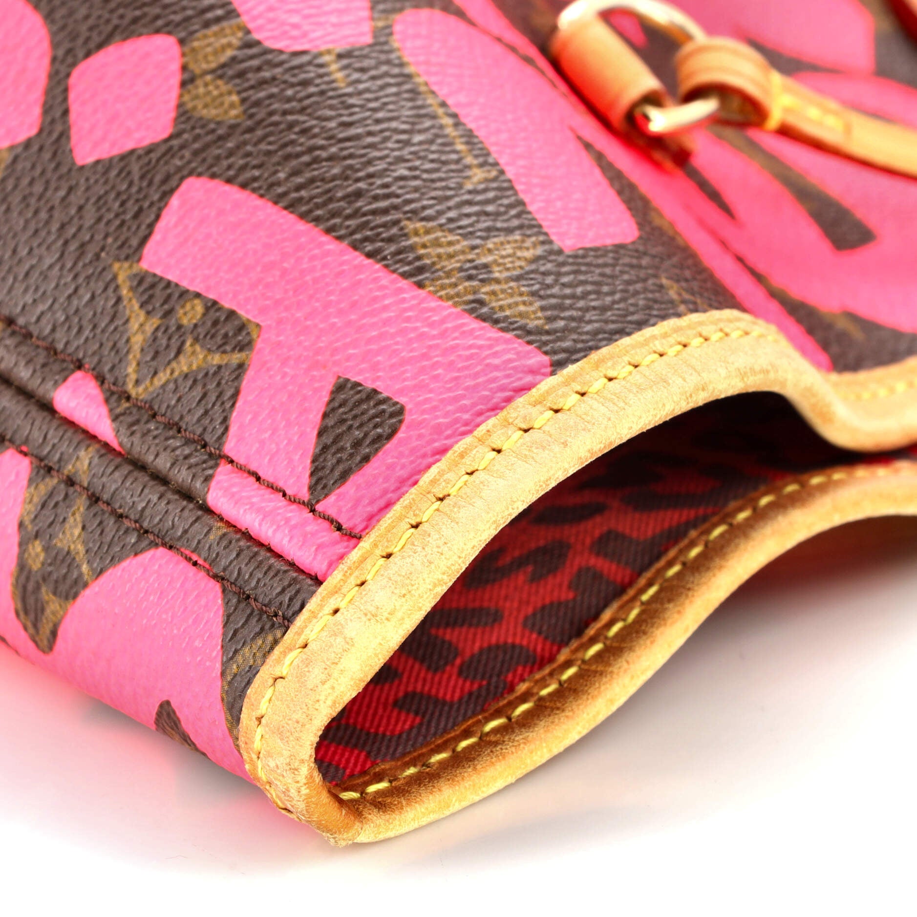 Louis Vuitton, Louis Vuitton Limited Edition Pink Monogram Graffiti Canvas  Neverfull GM Bag (2009)