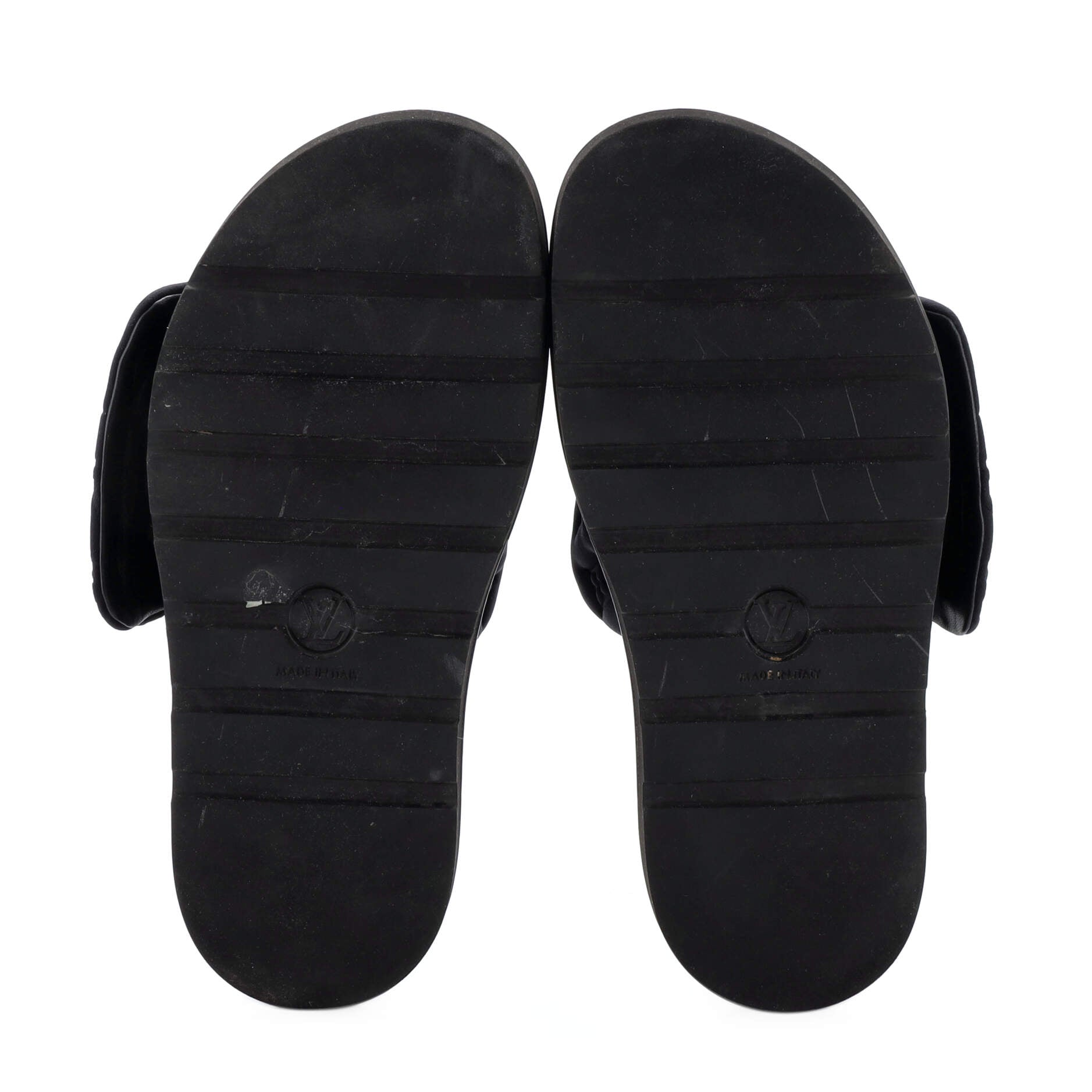 Louis Vuitton Women's Pool Pillow Comfort Mule Sandals Monogram Puffer  Lambskin Black 1729881