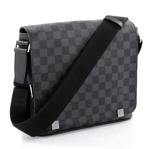 Buy Louis Vuitton District NM Messenger Bag Damier Graphite 2431401 – Rebag