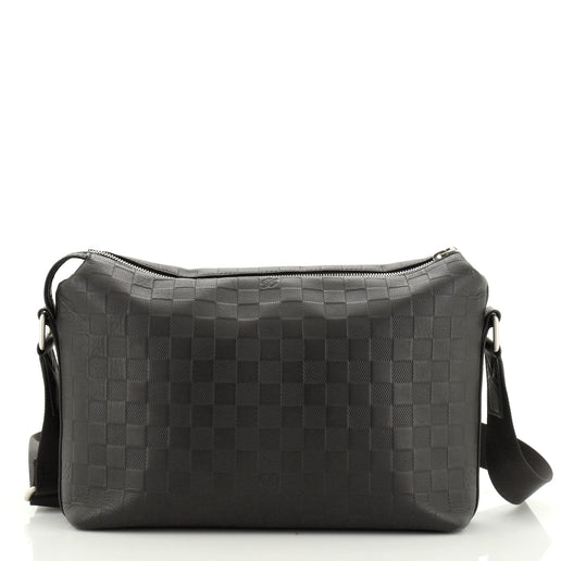 louis vuitton discovery messenger