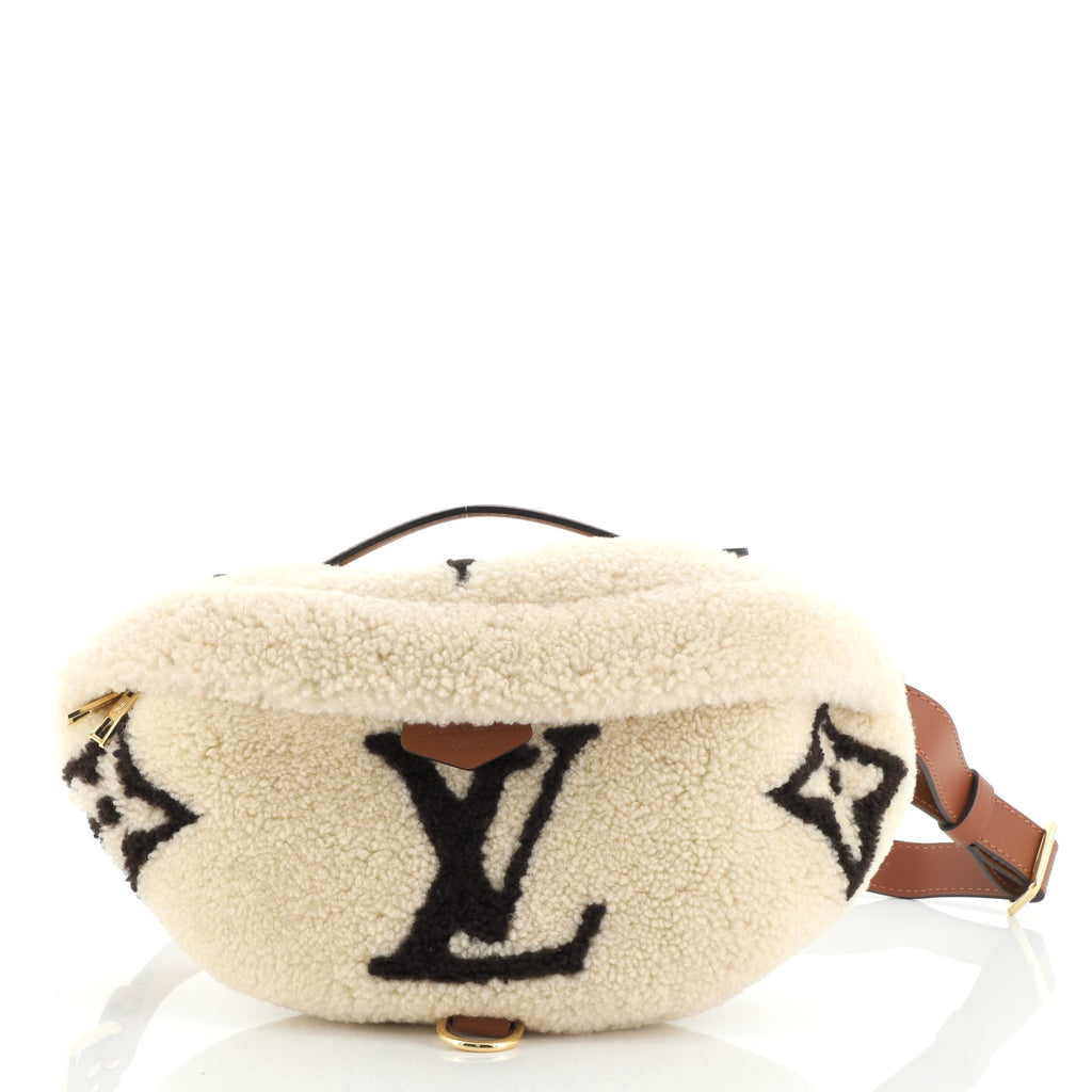 Louis Vuitton Fleece Shearling Monogram Teddy Bumbag Fanny Pack Waist Pouch  930lv28