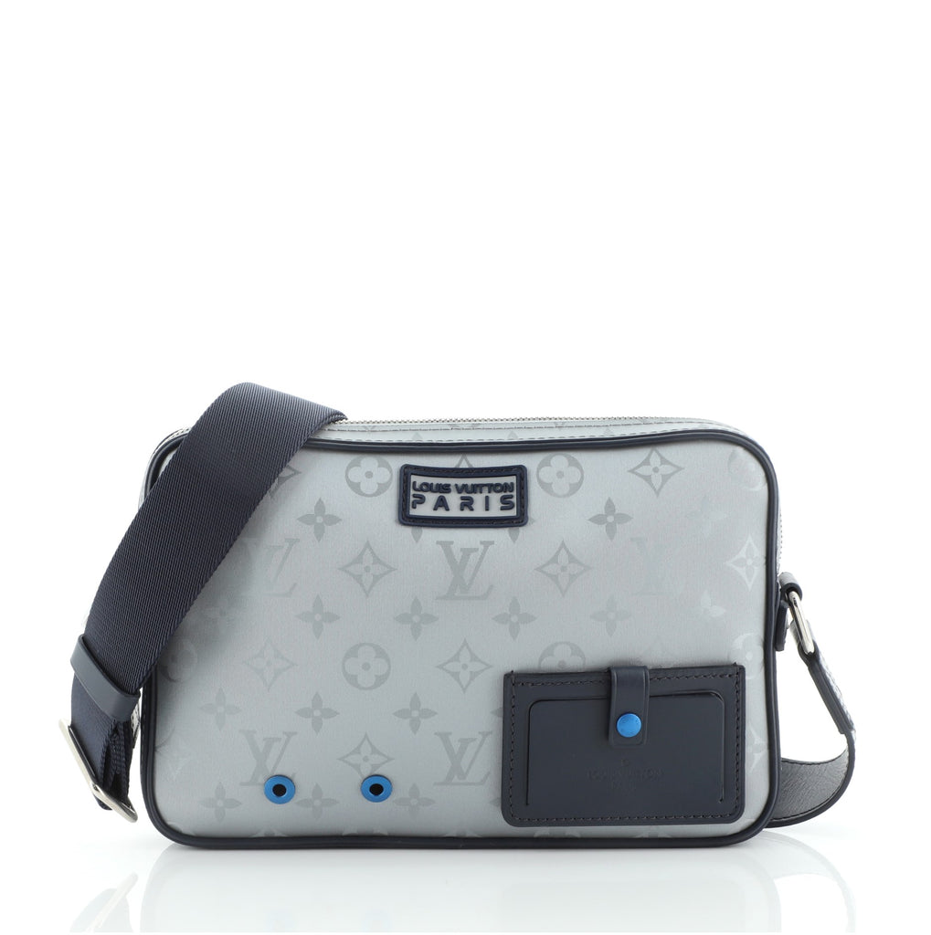 Louis Vuitton Alpha messenger bag new Grey Leather ref143856  Joli Closet