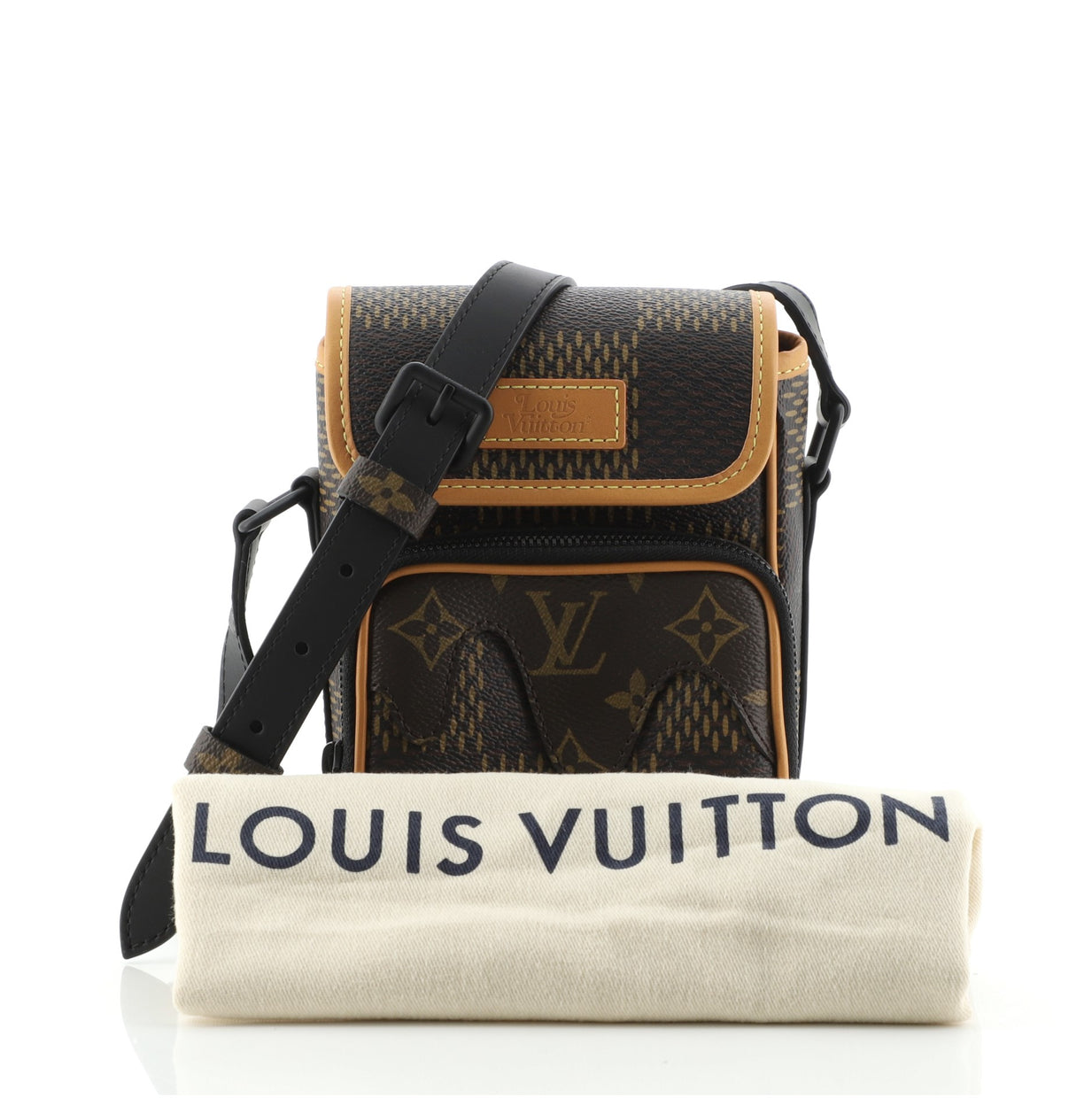 Louis Vuitton, Bags, Louis Vuitton Nigo Nil Messenger Bag Limited Edition  Giant Damier And Monogram C