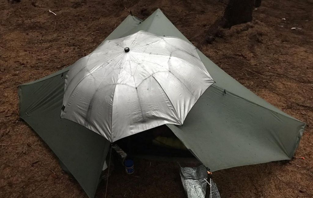 how to use an ultralight hiking umbrella