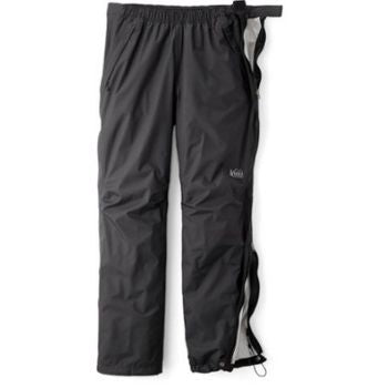 10 Best Rain Pants for Backpacking [For Men & Women] - Greenbelly Meals