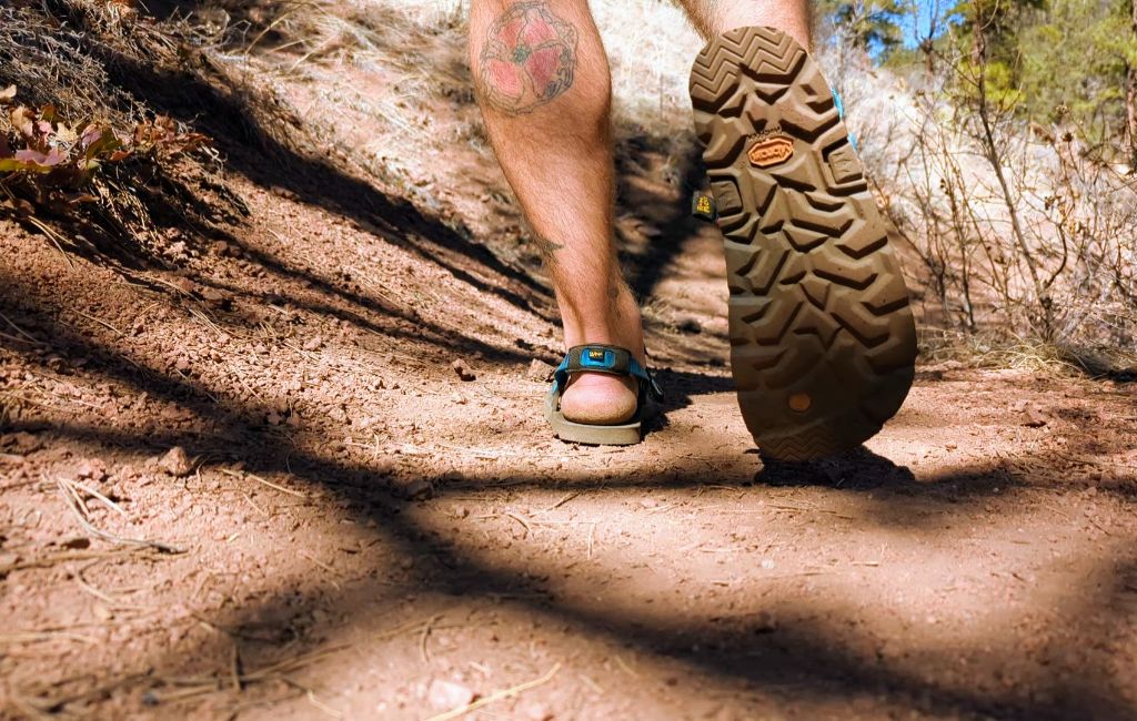 hiker wearing luna sandals mono winged edition