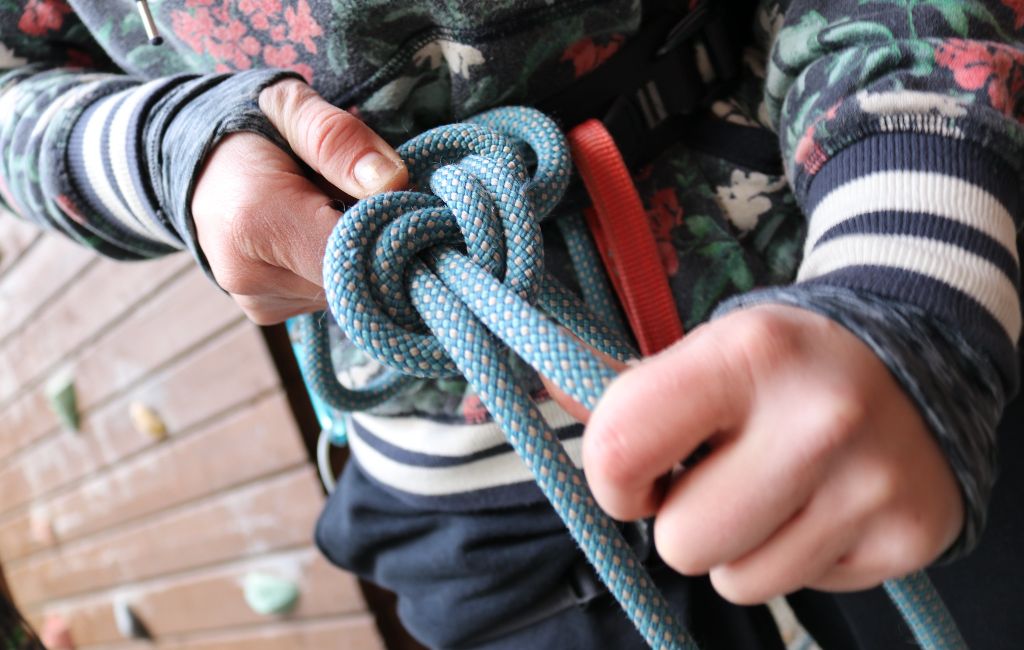 How to TENSION a ROPE Easy and Quick Method 
