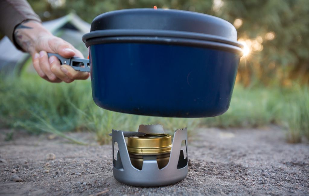 Alcohol stoves: which wicking material? Carbon felt, rockwool, ceramic wool  or fiberglass? : r/Ultralight