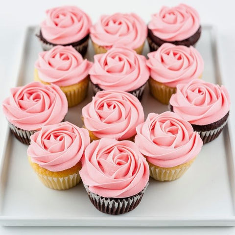 valentine's cupcakes with pink icing