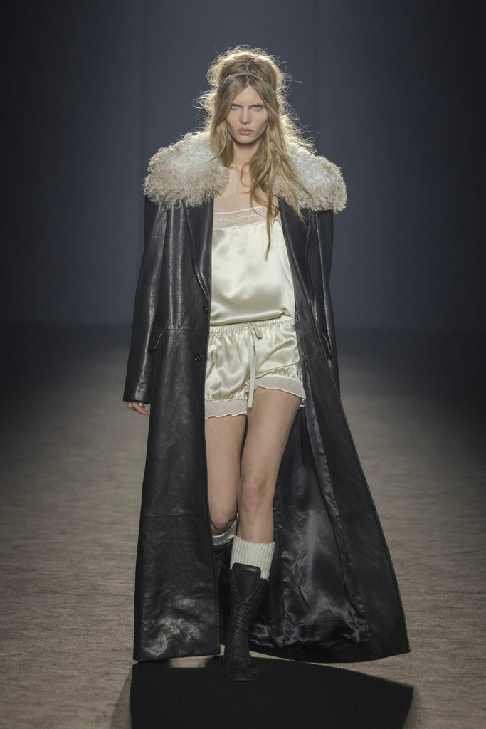 ANN DEMEULEMEESTER PFW WOMENS AW24 PFW RUNWAY