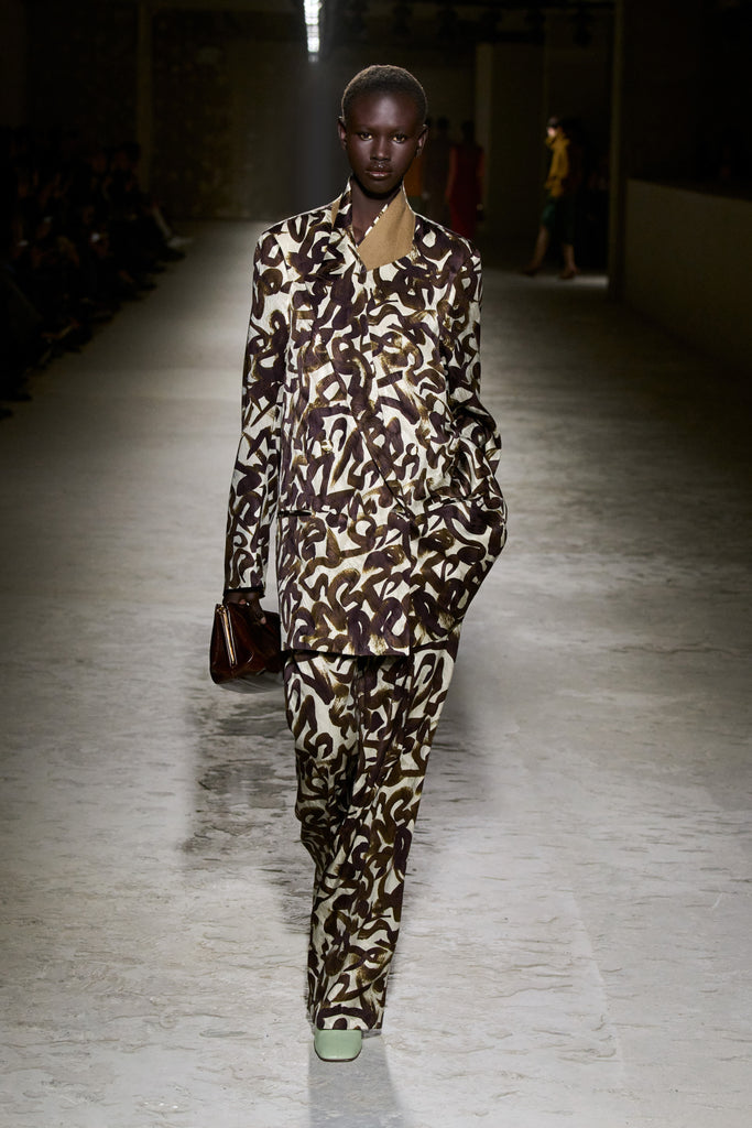 DRIES VAN NOTEN AW24 RUNWAY