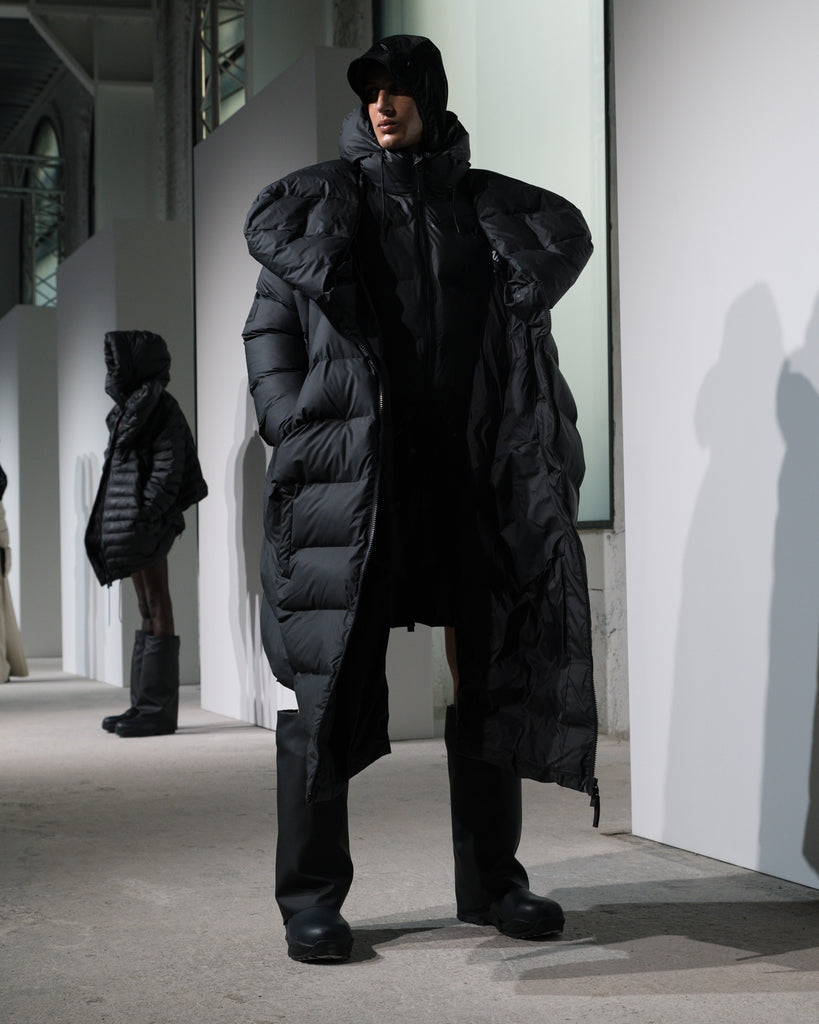 RAINS AW24 RUNWAY