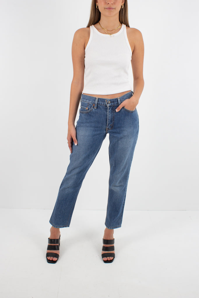 levi's mid rise cropped jeans