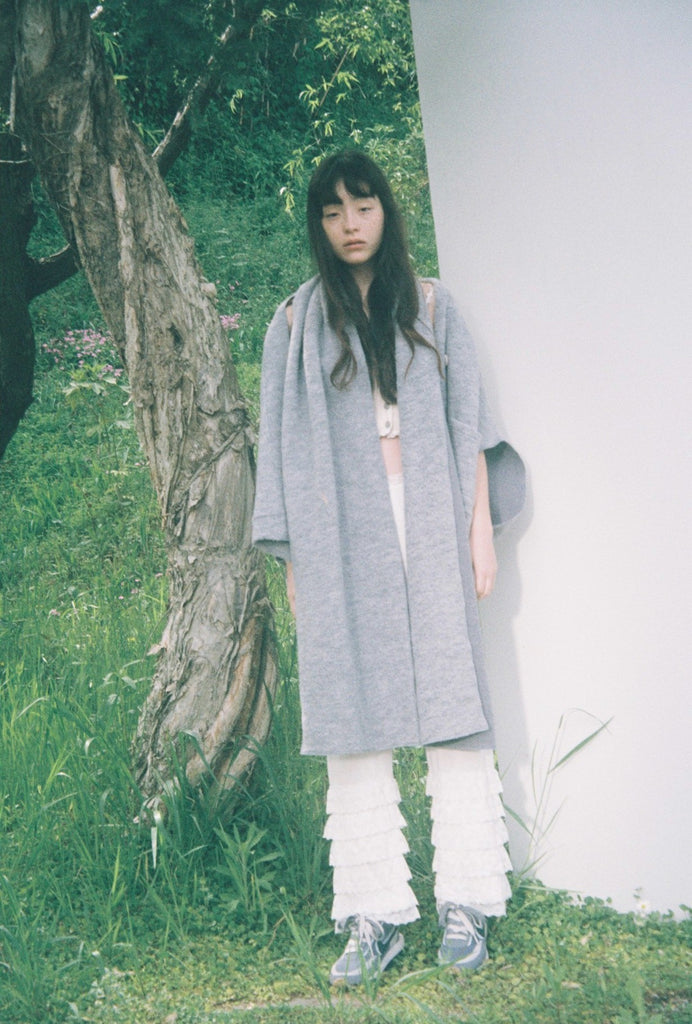 宇宙の香り papier Muffler Poncho/ivory 2022FW | southbayplanning.com