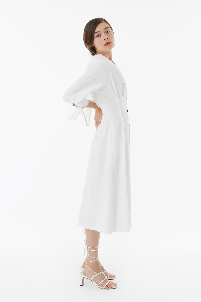 Exquise Dress Fluid Pleat Edge White - Wardrobe Fashion