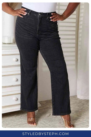 Wide leg jeans judy blue fall fashion trends 2023 Styled by Steph Online Boutique Granger, IN