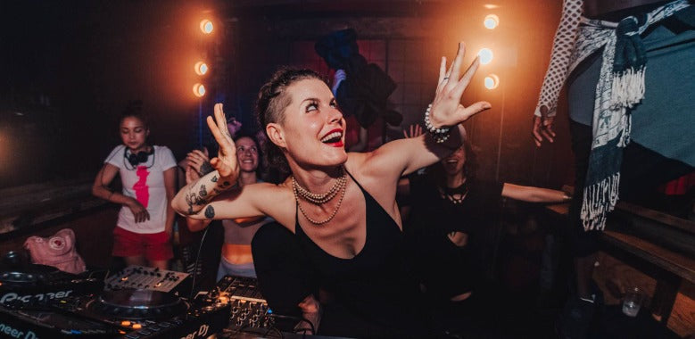 onblast-edm-blog/interview-tasha-blank-celebrates-10-year-anniversary-of-body-lvnguange-discusses-the-importance-of-a-hands-free-party-inspiration