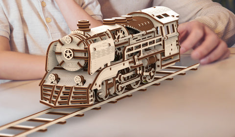 Wooden Express with rails - mechanical model by Wooden City