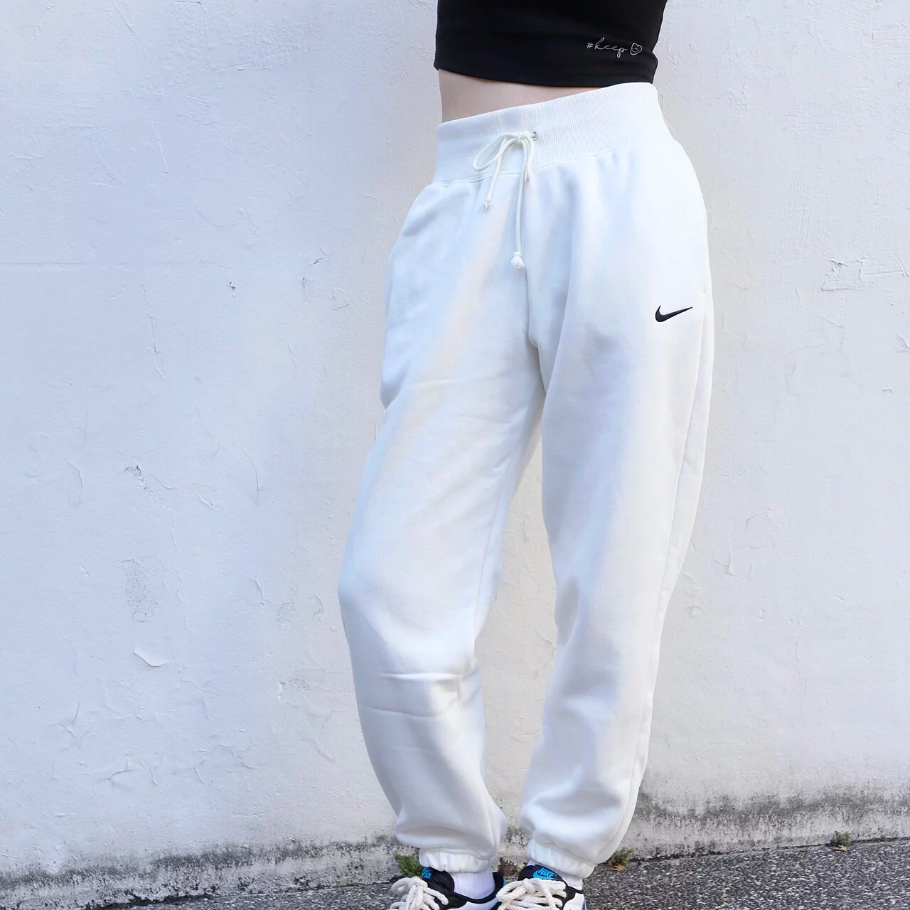 Nike Sportswear Phoenix Fleece Women's High-Waisted Wide-Leg Sweatpant –  hyped.