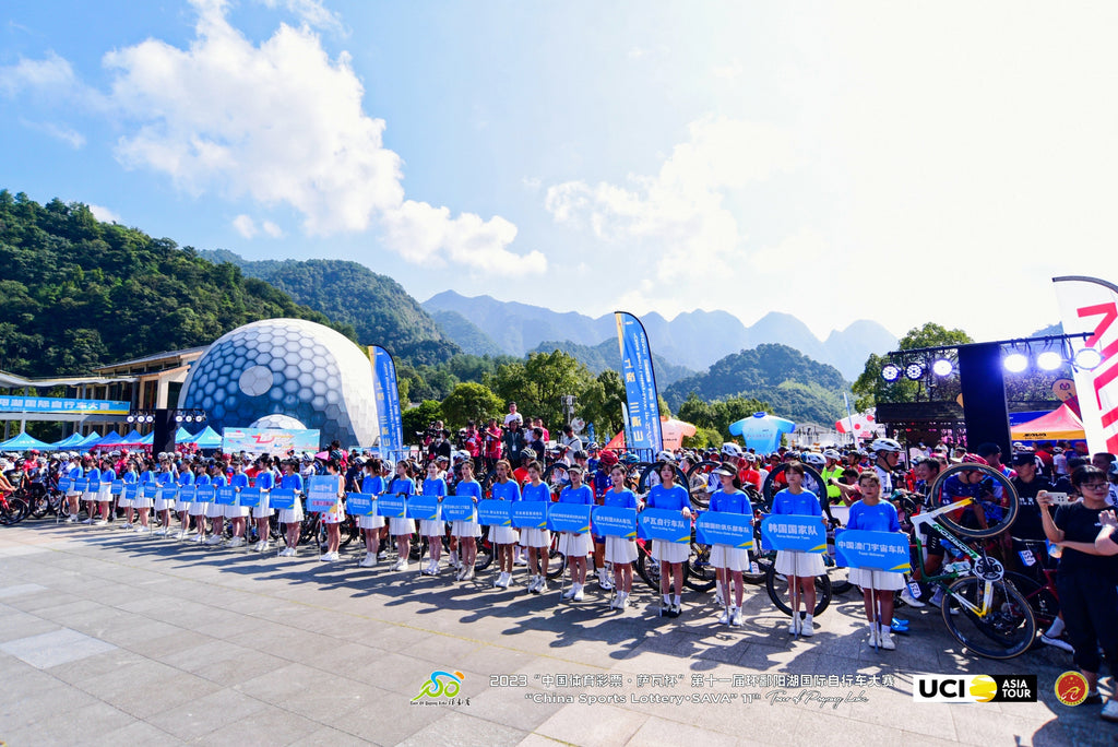 Tour of poyang lake