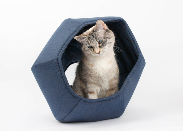 Cat Ball® cat bed in navy blue with navy and brown lining