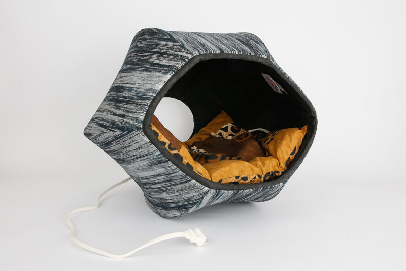 The Cat Ball® cat bed shown with size small heating pad pocket bed inside