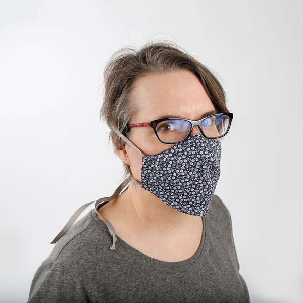 This face mask design has an adjustable headband and is a good option if you wear glasses or hearing aids