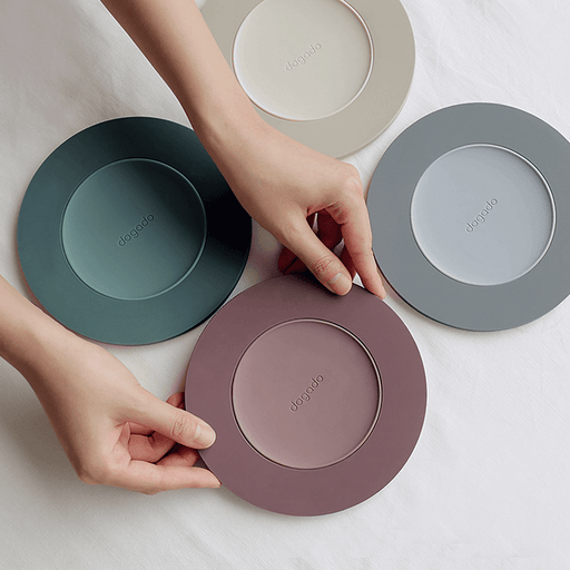 https://cdn.shopify.com/s/files/1/0385/8825/products/dogado-silicone-tea-coaster-plus-table-mat-2-in-1_512x512.png?v=1650433977