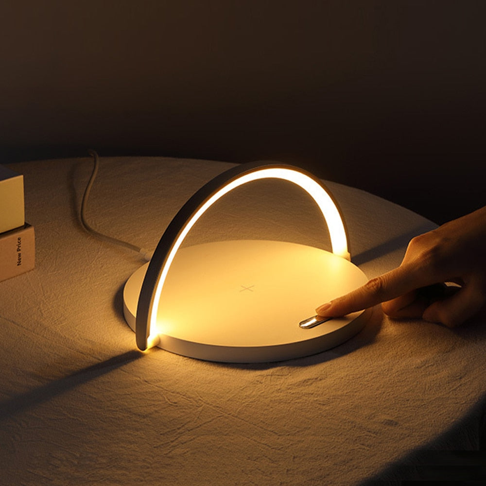 Fast Qi Wireless Charger Table Lamp – Moss and Fog