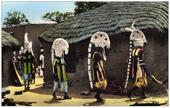 Masque de la lune. Bwaba Ritual. Burkina Faso