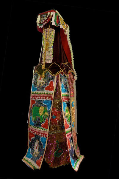 Costume de danse du culte Egungun Yoruba. Benin, Nigeria