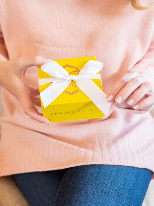 Kendra Scott Gift Box