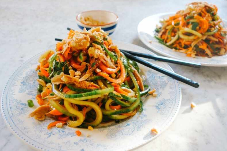 Low Carb Pad Thai Salad