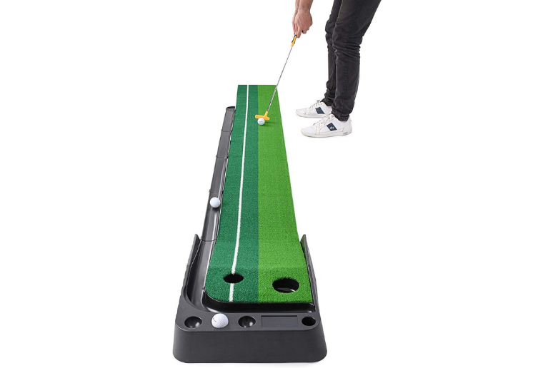 Indoor Golf Putting Green