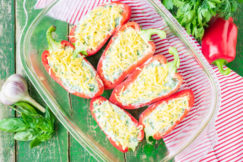 Cottage Cheese and Bell Pepper Slices