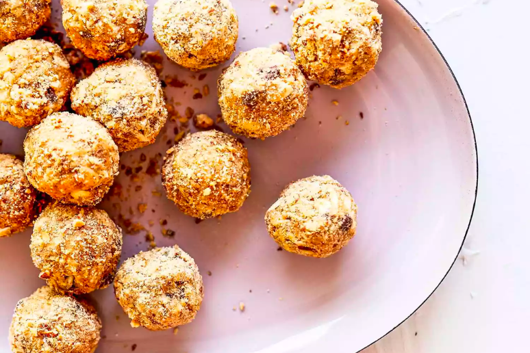 Chocolate Chip Peanut Butter Energy Balls