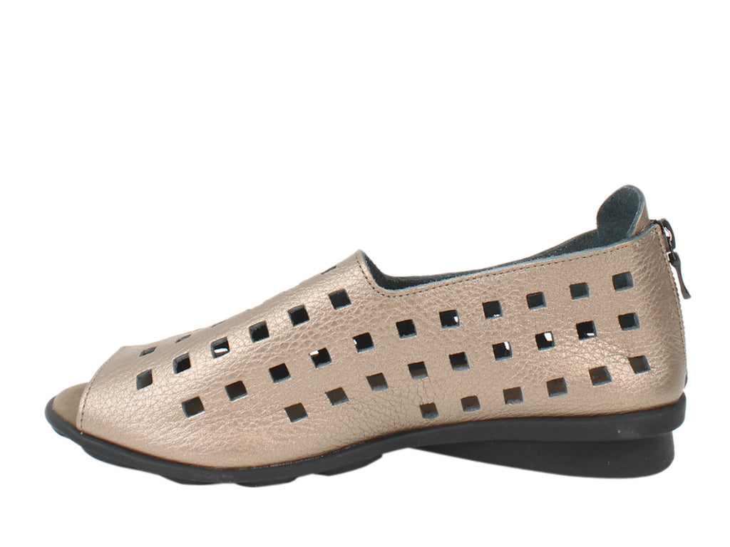 arche shoes clearance