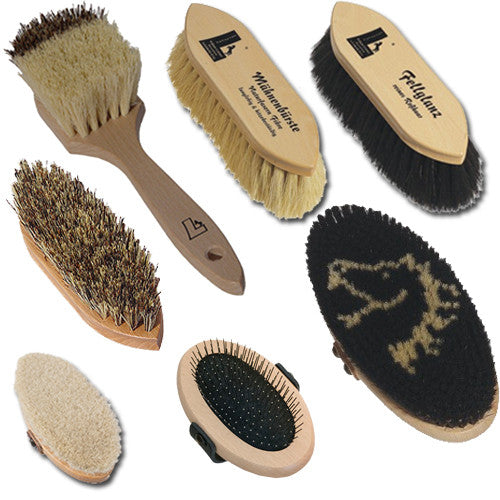 Decker Goat Hair Soft Brush